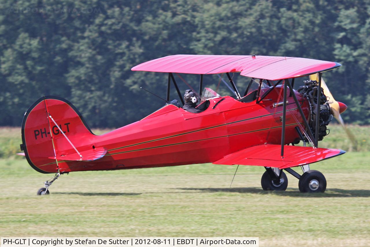 PH-GLT, 1968 Great Lakes 2T-1A Sport Trainer C/N 6710J-342, Schaffen Fly In 2012.