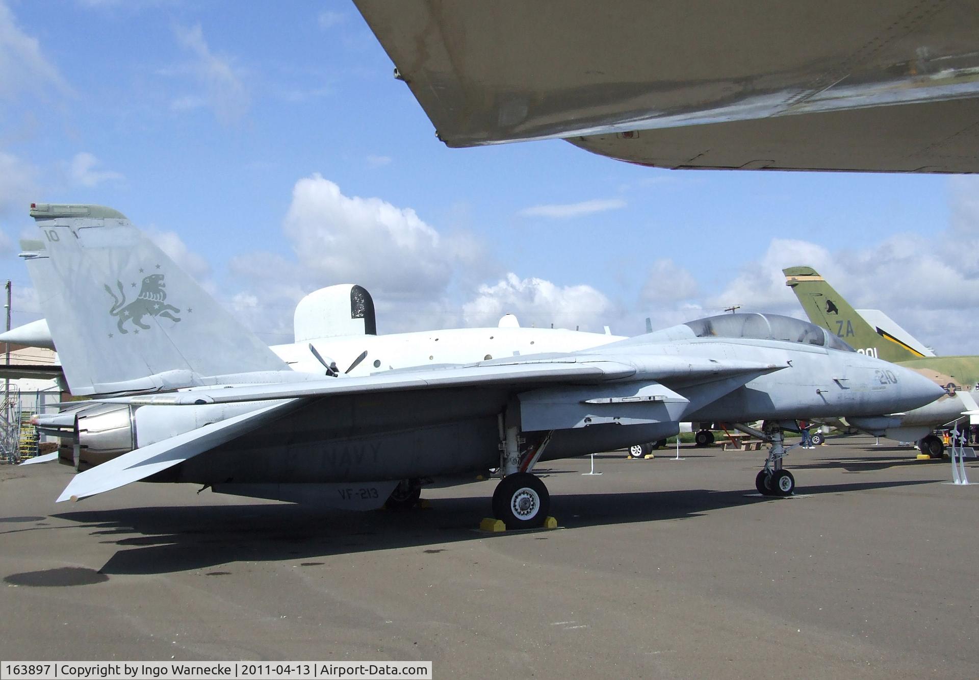 163897, Grumman F-14D Tomcat C/N 607/D-12, Grumman F-14D Tomcat at the Aerospace Museum of California, Sacramento CA
