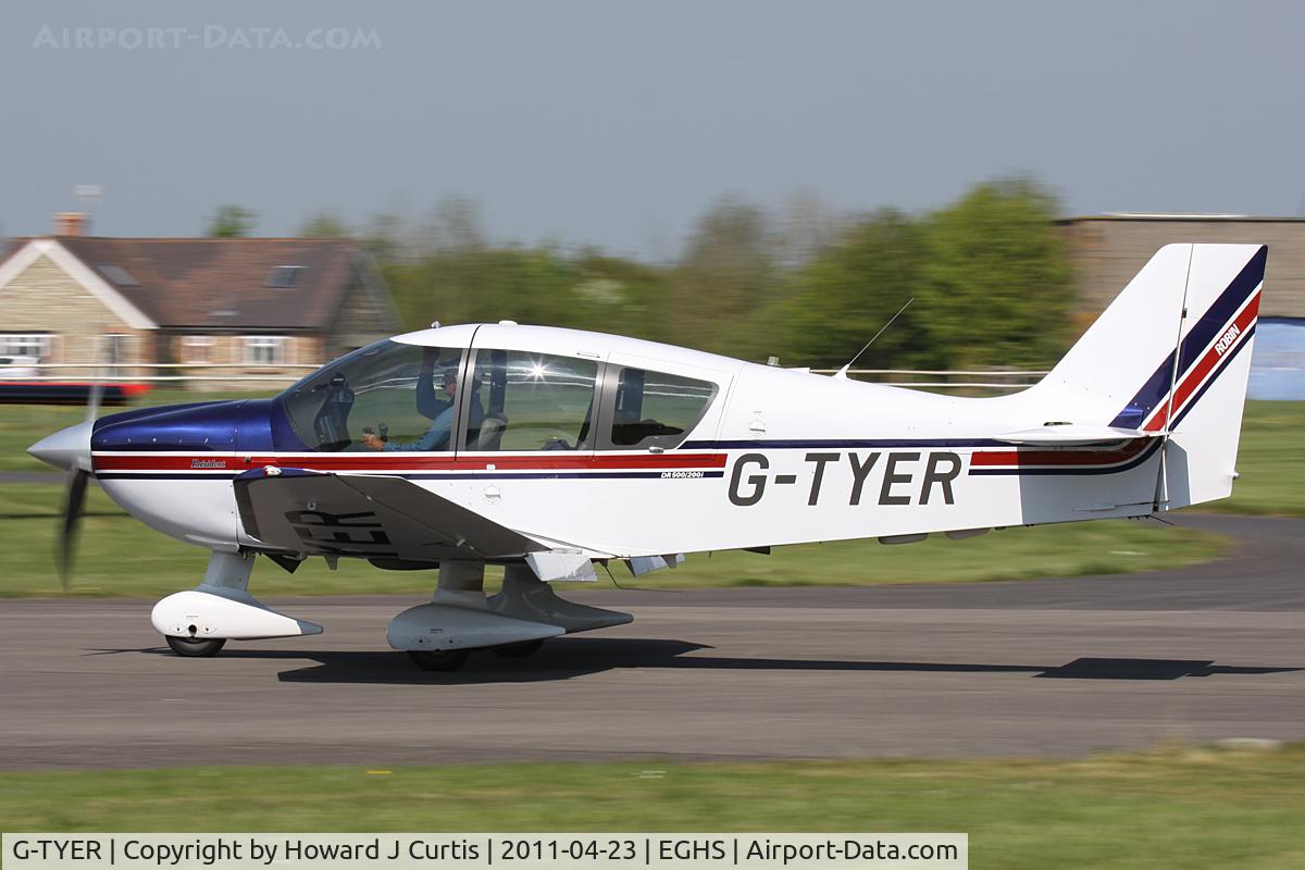 G-TYER, 2000 Robin DR-400-500 President C/N 21, Privately owned. At the Fly-In.