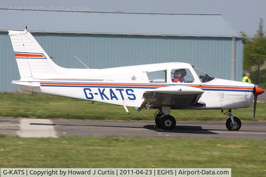 G-KATS, 1972 Piper PA-28-140 Cherokee C/N 28-7325022, Privately owned. At the Fly-In.