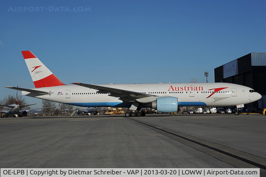 OE-LPB, 1998 Boeing 777-2Z9/ER C/N 28699, Austrian Airlines Boeing 777-200