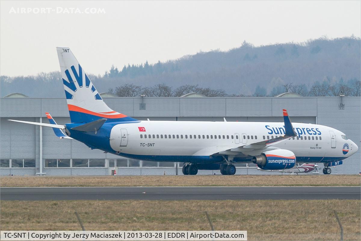 TC-SNT, 2010 Boeing 737-8HC C/N 40755, Boeing 737-8HC