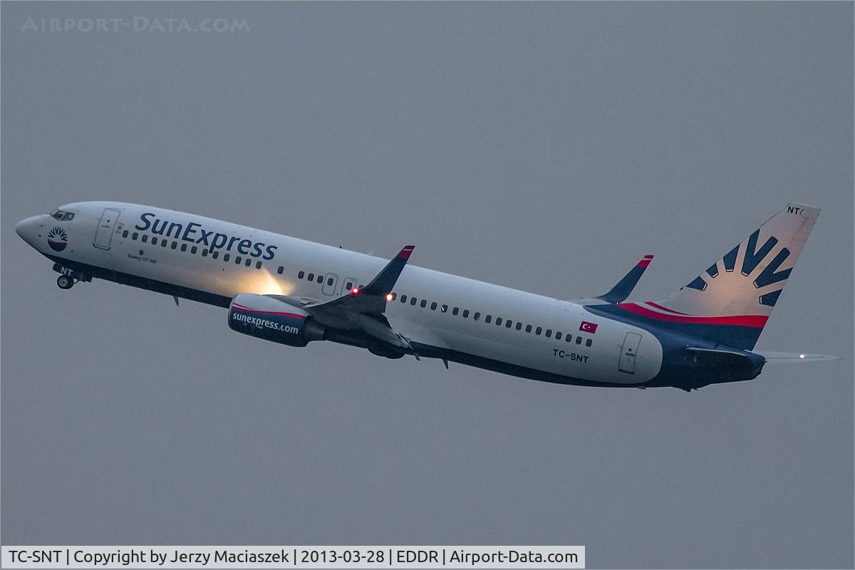 TC-SNT, 2010 Boeing 737-8HC C/N 40755, Boeing 737-8HC