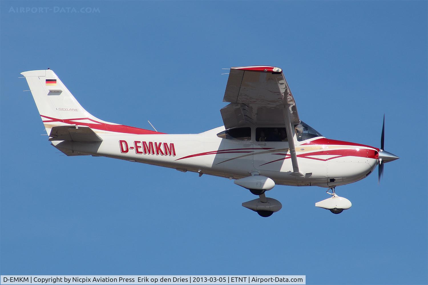 D-EMKM, 2007 Cessna 182T Skylane Skylane C/N 18281981, D-EMKM came in for a fuel stop at Wittmund AB