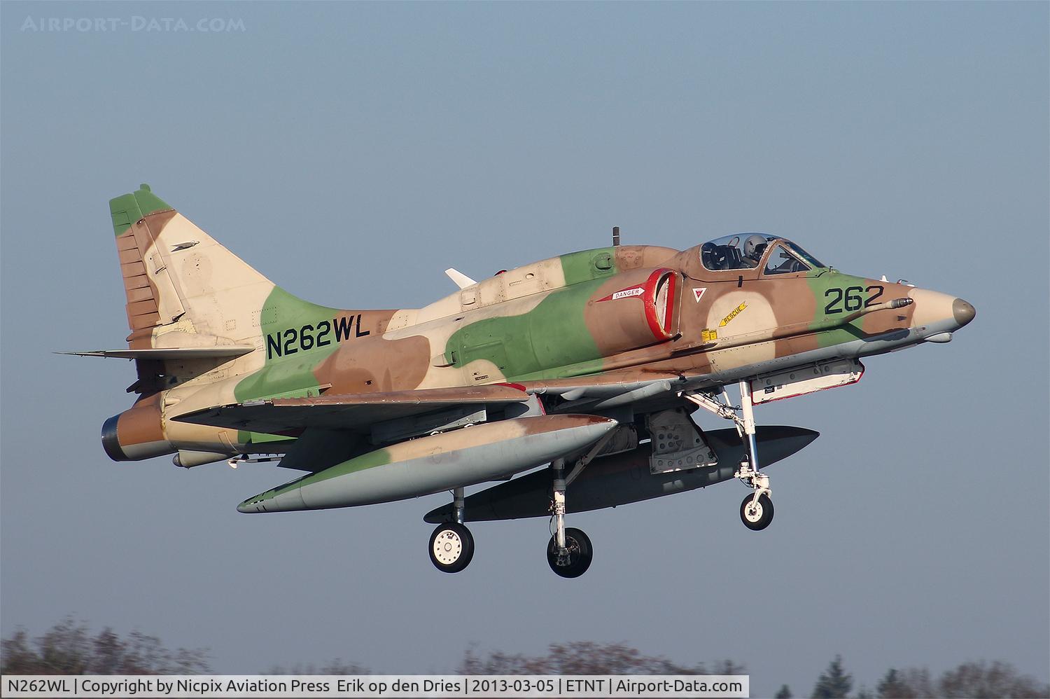 N262WL, Douglas A-4N Skyhawk C/N 14465, N262WL seen here on finals for runway 08