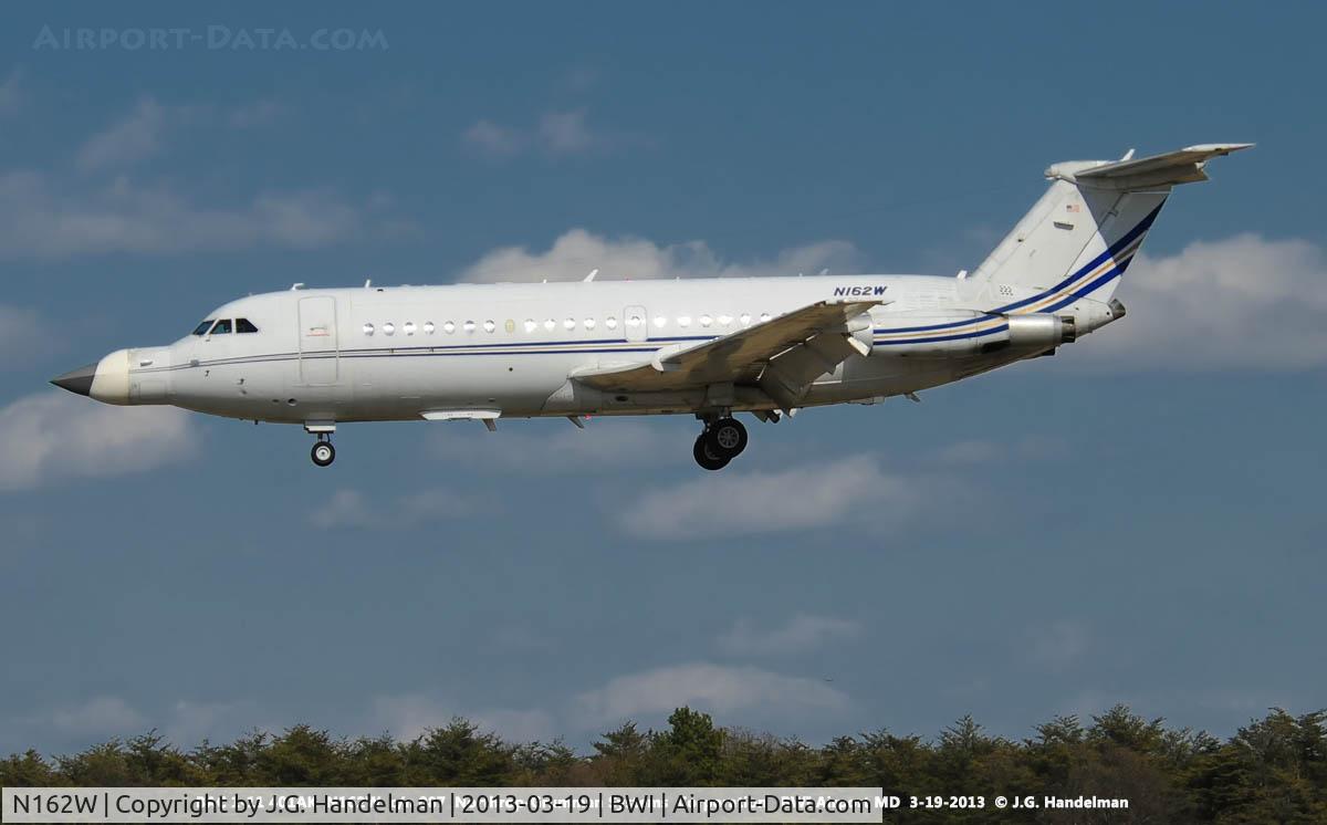 N162W, 1966 BAC 111-401AK One-Eleven C/N BAC.087, On final to 33L
