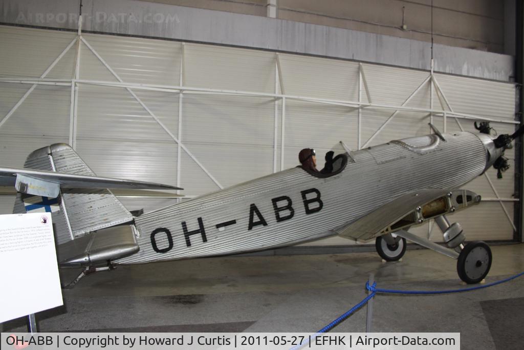 OH-ABB, Junkers A50 Junior C/N 3530, On display at the Finnish Aviation Museum (Suomen Ilmailumuseo).
