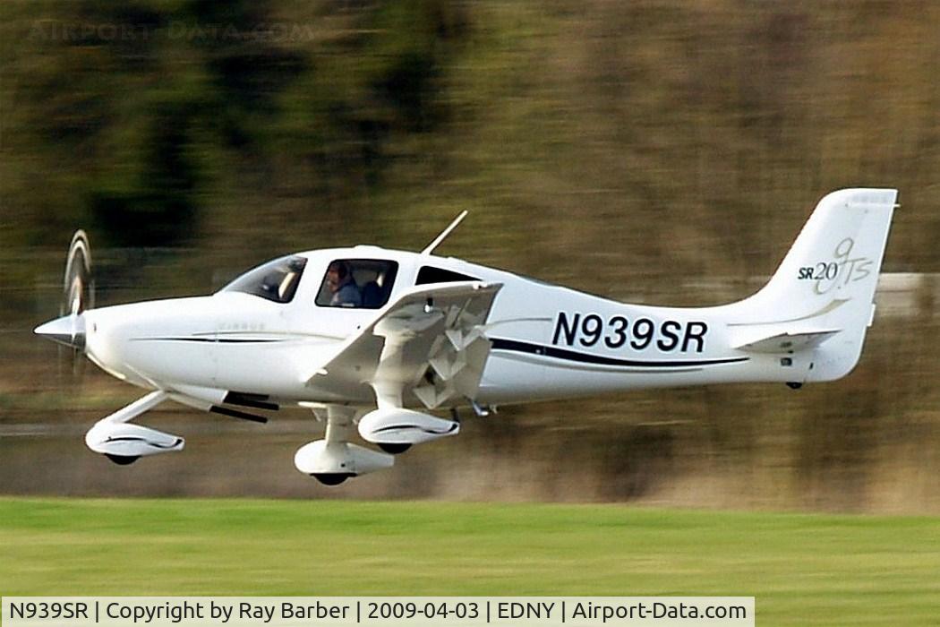 N939SR, 2007 Cirrus SR20 GTS C/N 1785, Cirrus Design SR-20GTS [1785] Friedrichshafen~D 03/04/2009