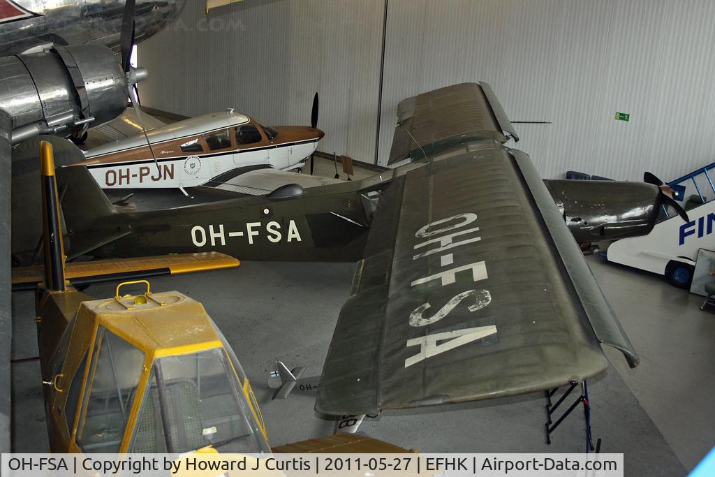 OH-FSA, 1939 Fieseler Fi-156K-1 Storch C/N 4230, On display at the Finnish Aviation Museum (Suomen Ilmailumuseo).