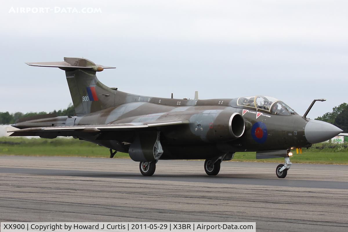 XX900, 1976 Hawker Siddeley Buccaneer S.2B C/N B3-05-75, The Buccaneer Aviation Group, taxiing down the runway.