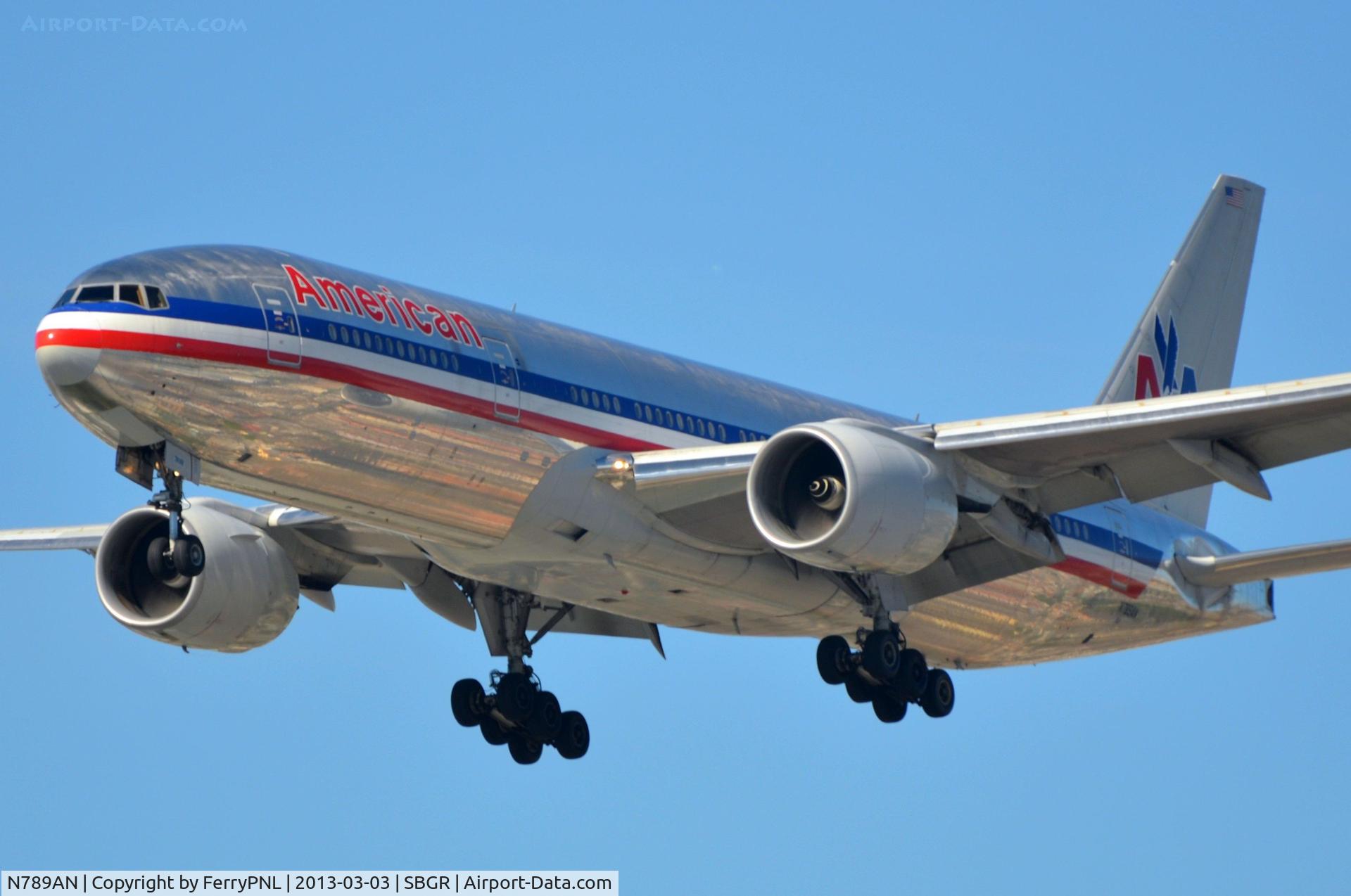 N789AN, 2000 Boeing 777-223 C/N 30252, AA B772