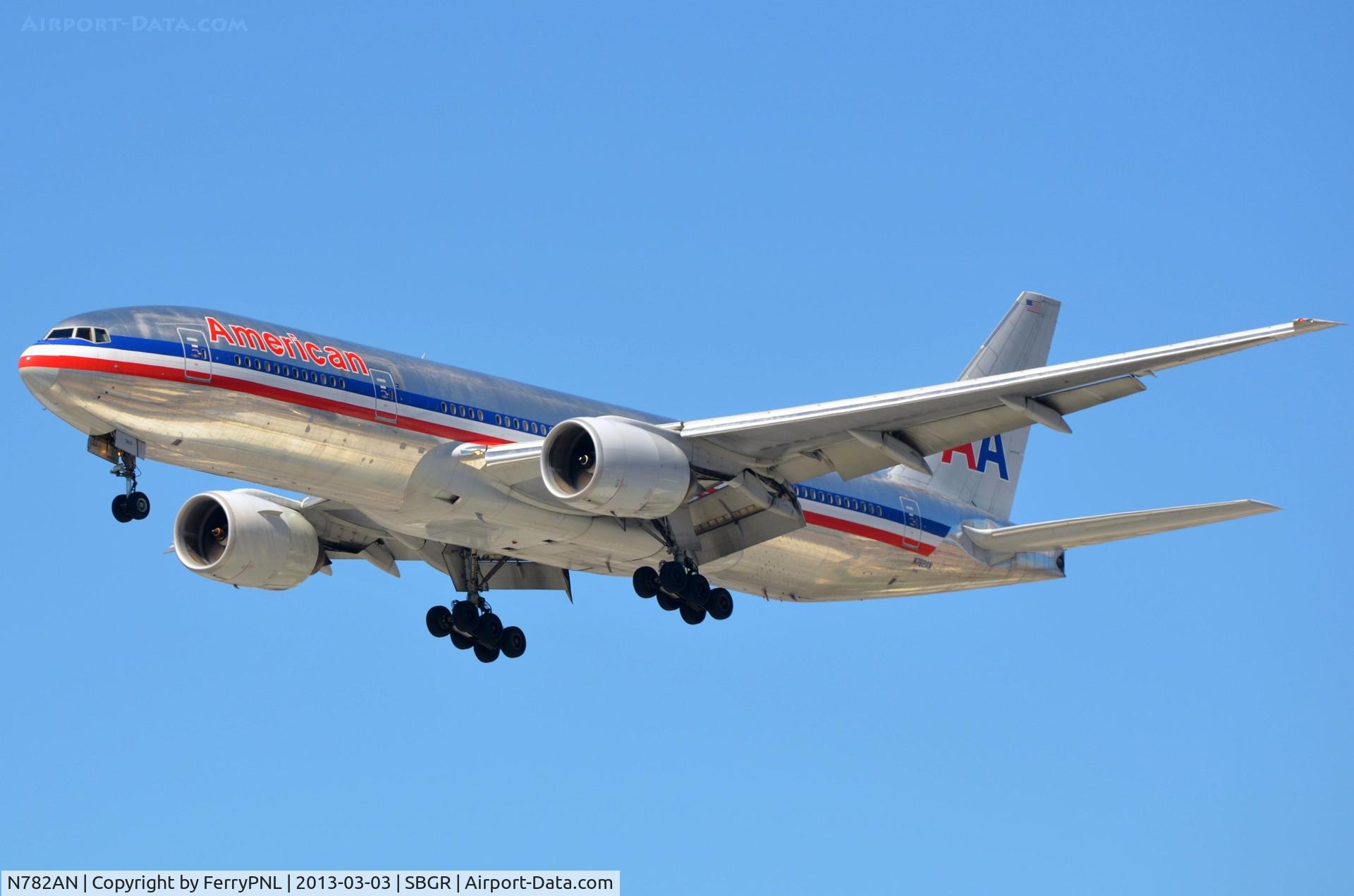 N782AN, 2000 Boeing 777-223 C/N 30003, One of 5 AA B772's coming in this morning
