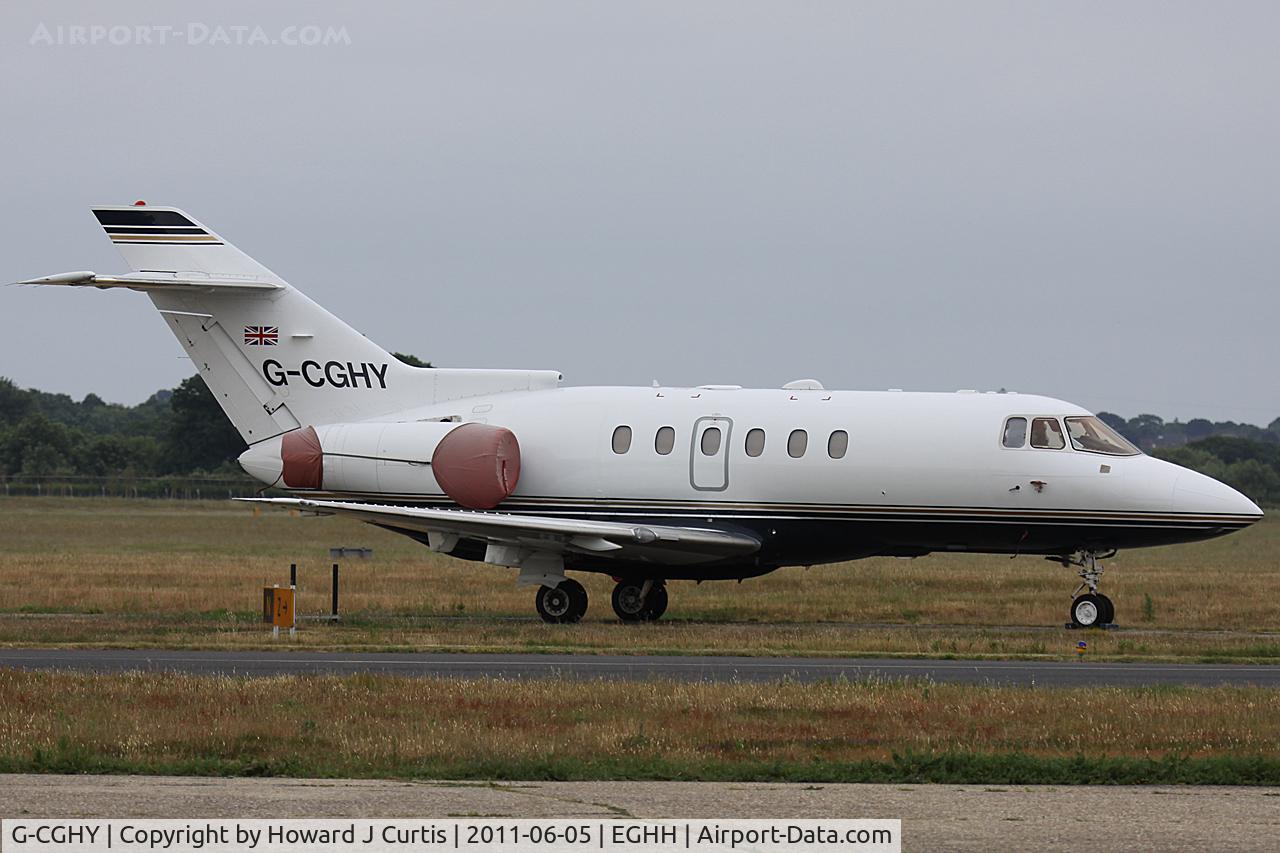 G-CGHY, 2000 Raytheon Hawker 800XP C/N 258477, Corporate.