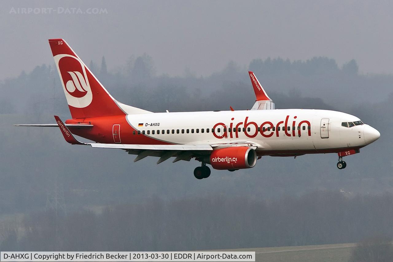 D-AHXG, 2008 Boeing 737-7K5 C/N 35140, on final RW09