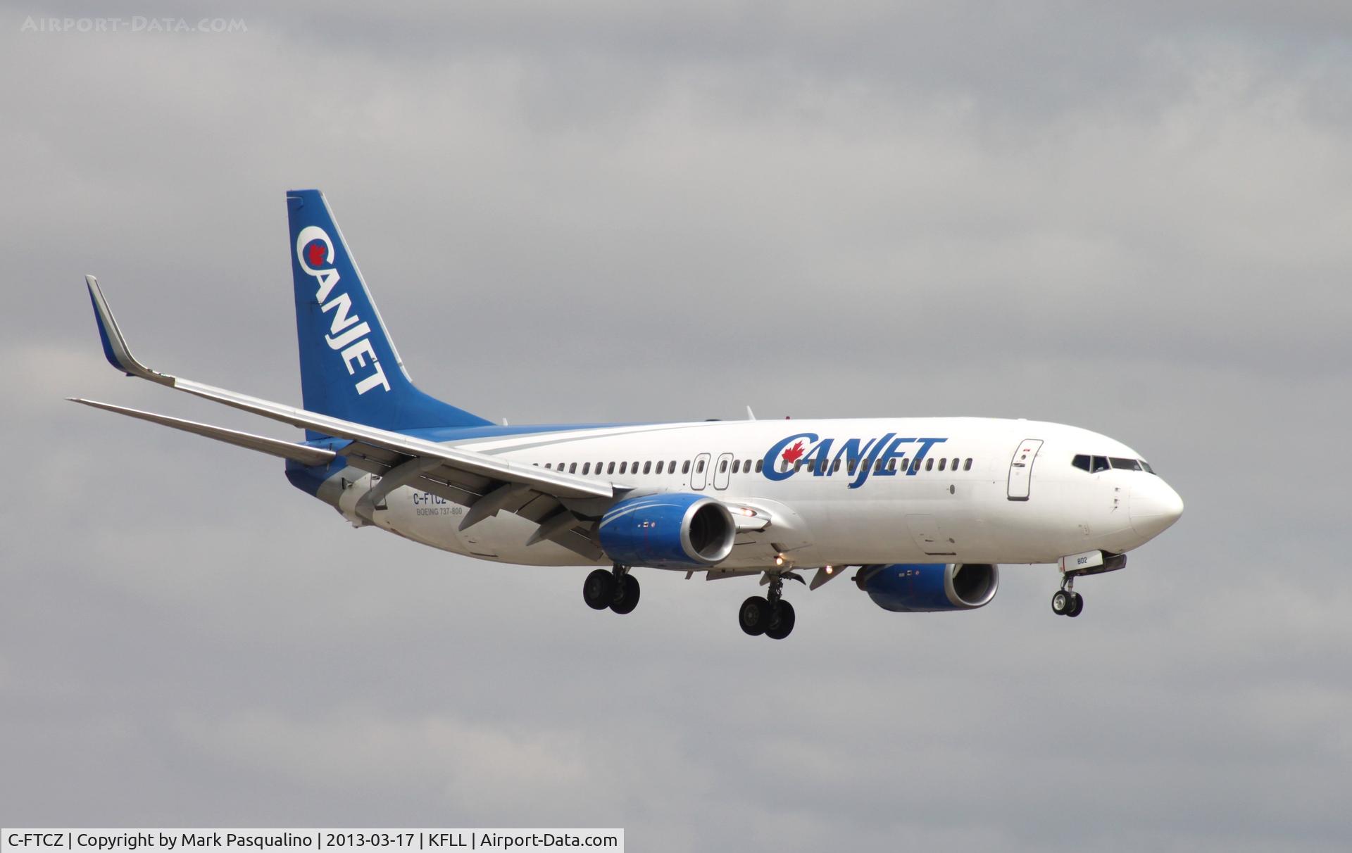 C-FTCZ, 2000 Boeing 737-8AS C/N 29923, Boeing 737-800
