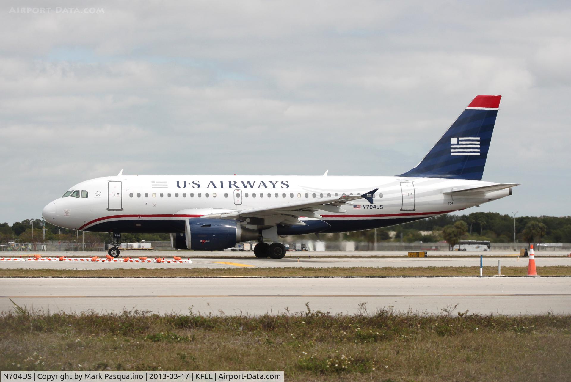 N704US, 1998 Airbus A319-112 C/N 0922, Airbus A319