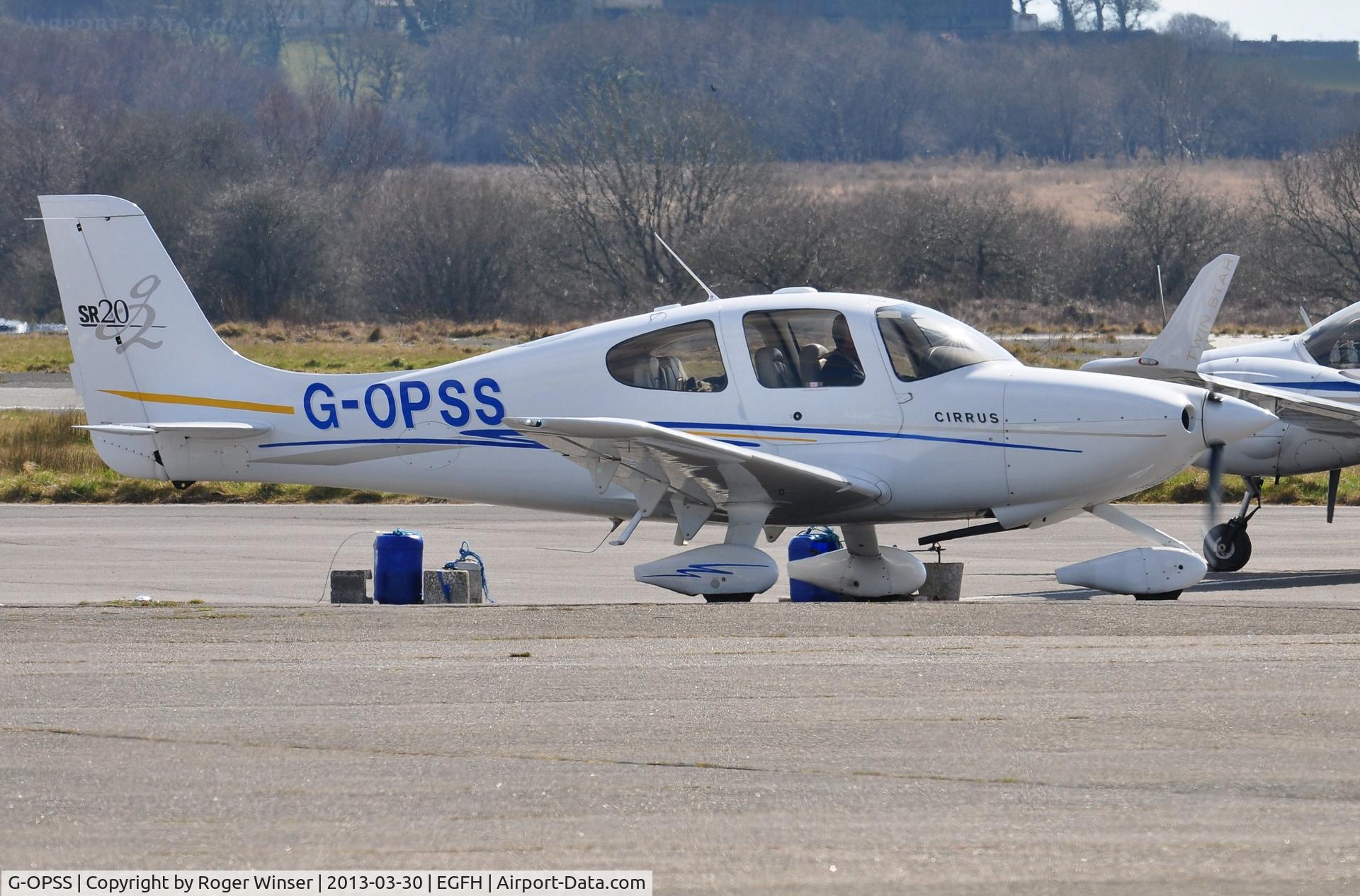 G-OPSS, 2004 Cirrus SR20 G2 C/N 1458, Visiting SR-20 Generation 2.