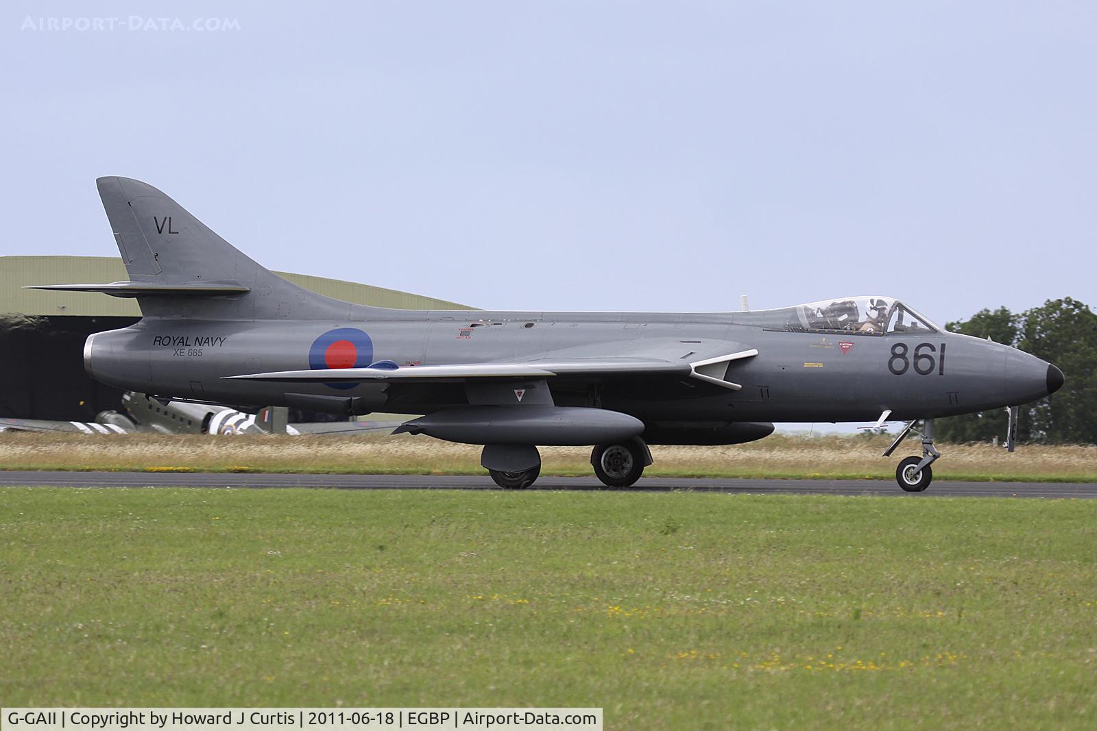 G-GAII, 1955 Hawker Hunter GA.11 C/N HABL-003028, Painted as XE685.