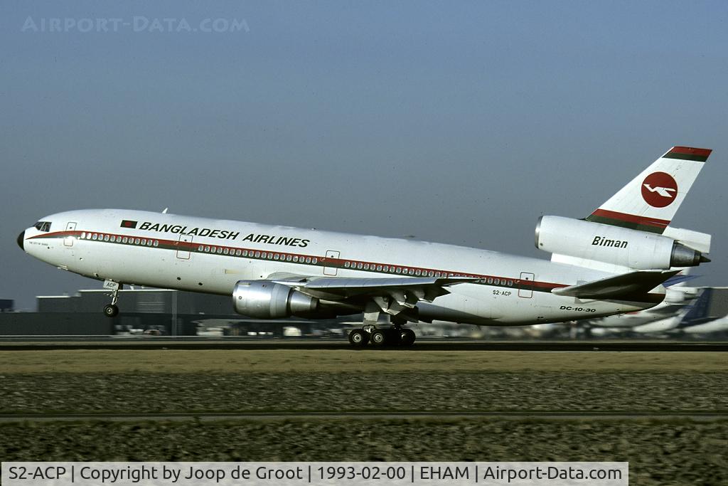 S2-ACP, 1979 McDonnell Douglas DC-10-30 C/N 46995/275, take off from Schiphol