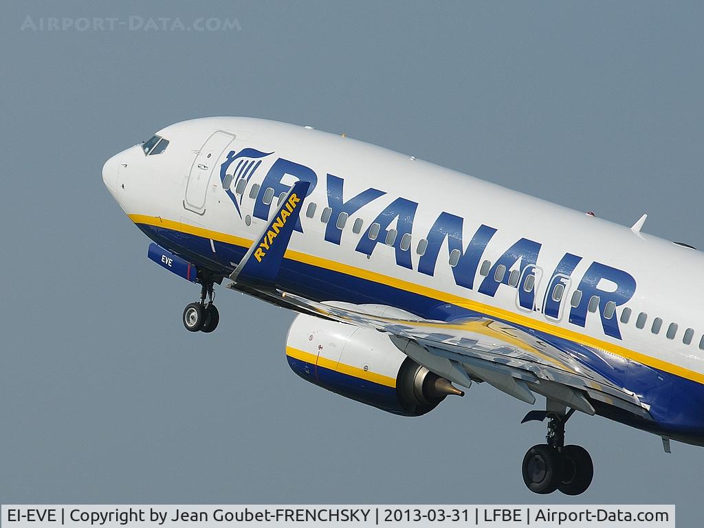 EI-EVE, 2012 Boeing 737-8AS C/N 35035, take off to Stansted