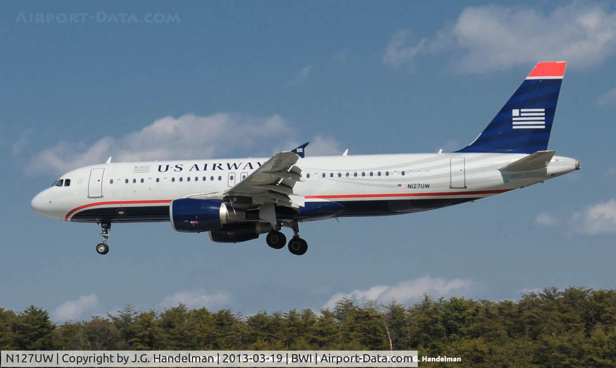 N127UW, 2010 Airbus A320-214 C/N 4202, On final to 33l.