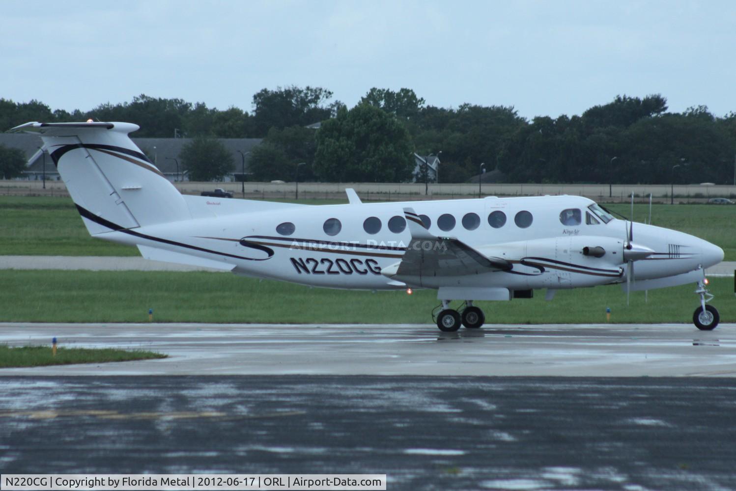 N220CG, Raytheon Aircraft Company B300 C/N FL-397, Beech 350