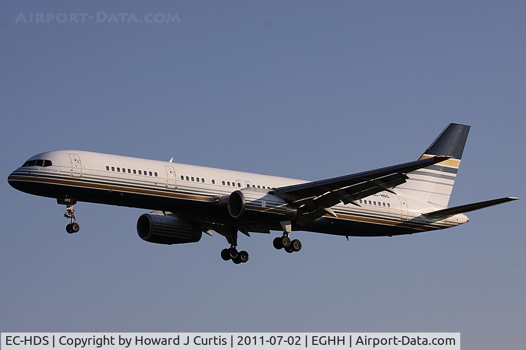 EC-HDS, 1999 Boeing 757-256 C/N 26252, Caught in the evening light.