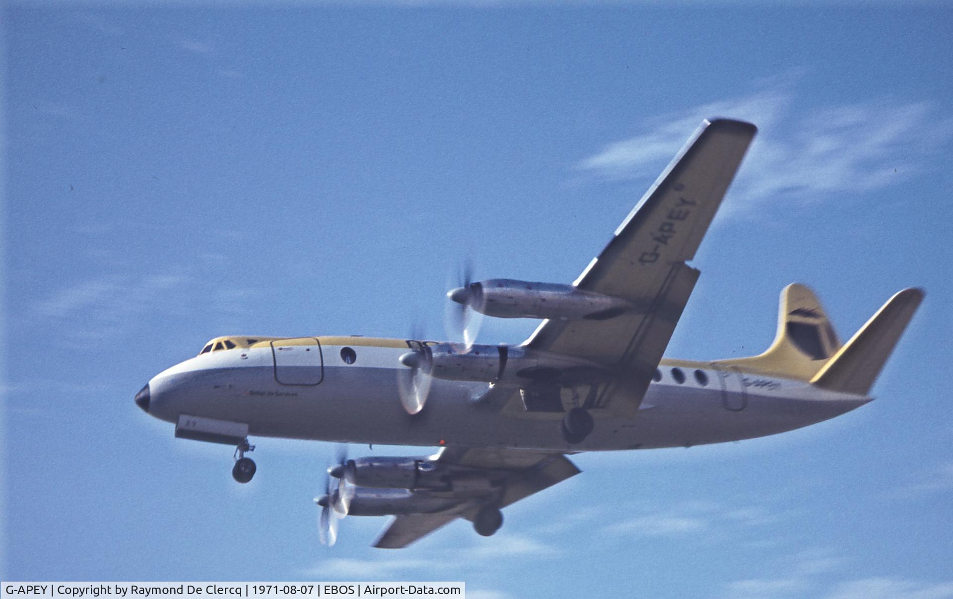 G-APEY, 1958 Vickers Viscount 806 C/N 382, Landing at Ostend