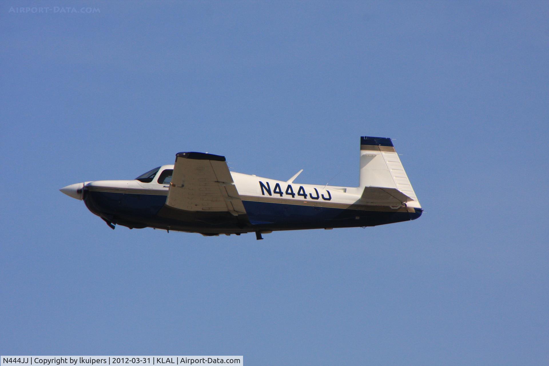 N444JJ, 1993 Mooney M20J 201 C/N 24-3301, Leaving Sun 'n Fun 2012