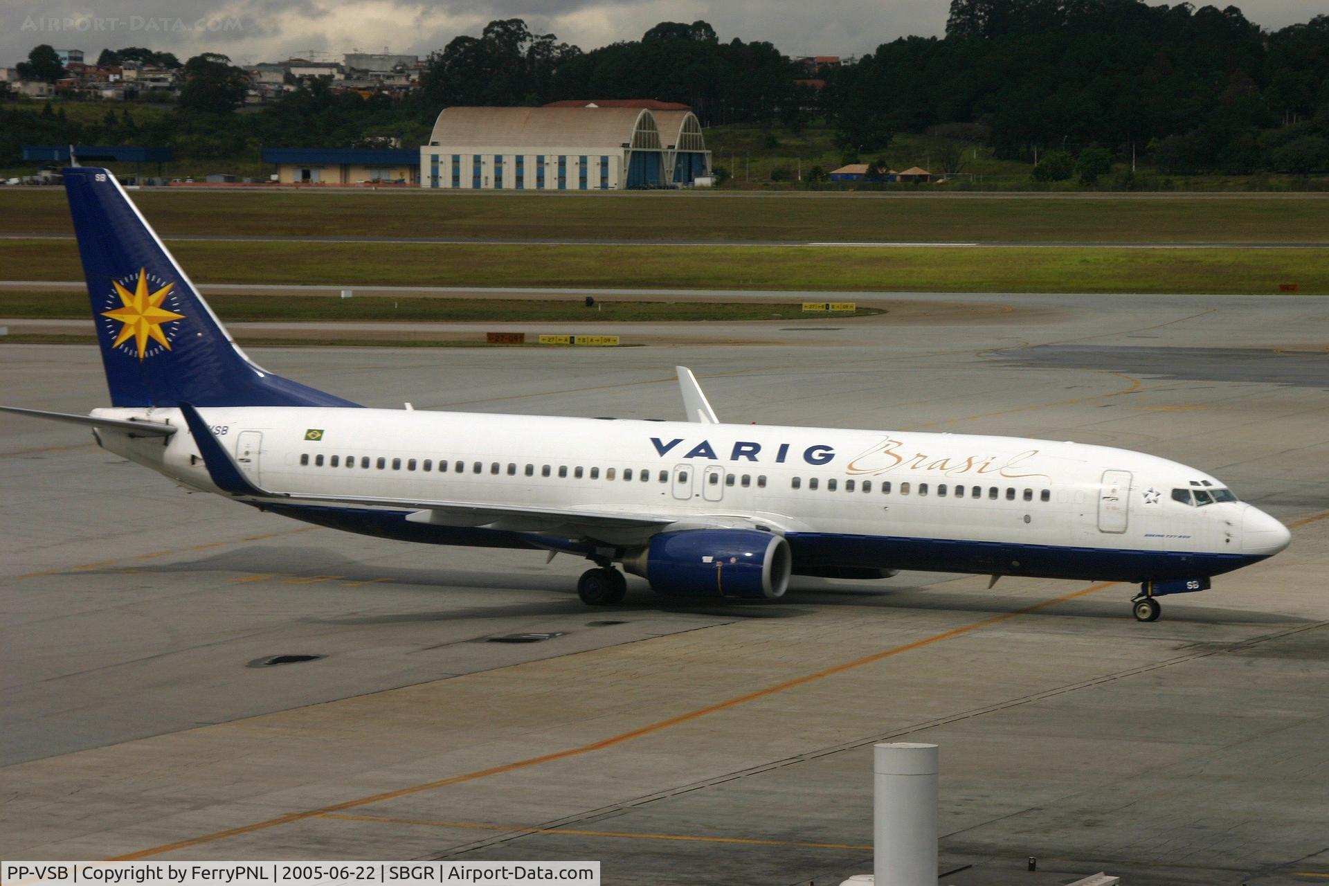 PP-VSB, 2001 Boeing 737-85F C/N 30477, Varig B738