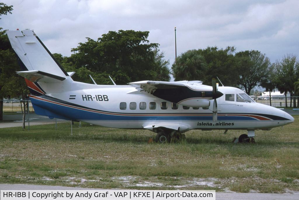 HR-IBB, Let L-410-UVP C/N 861547, Islenas Airlines Let 410