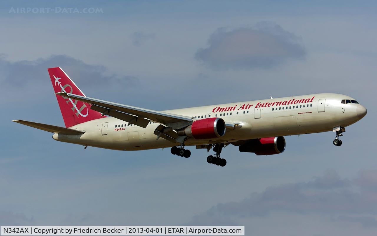 N342AX, 1993 Boeing 767-328ER C/N 27136, on final RW26