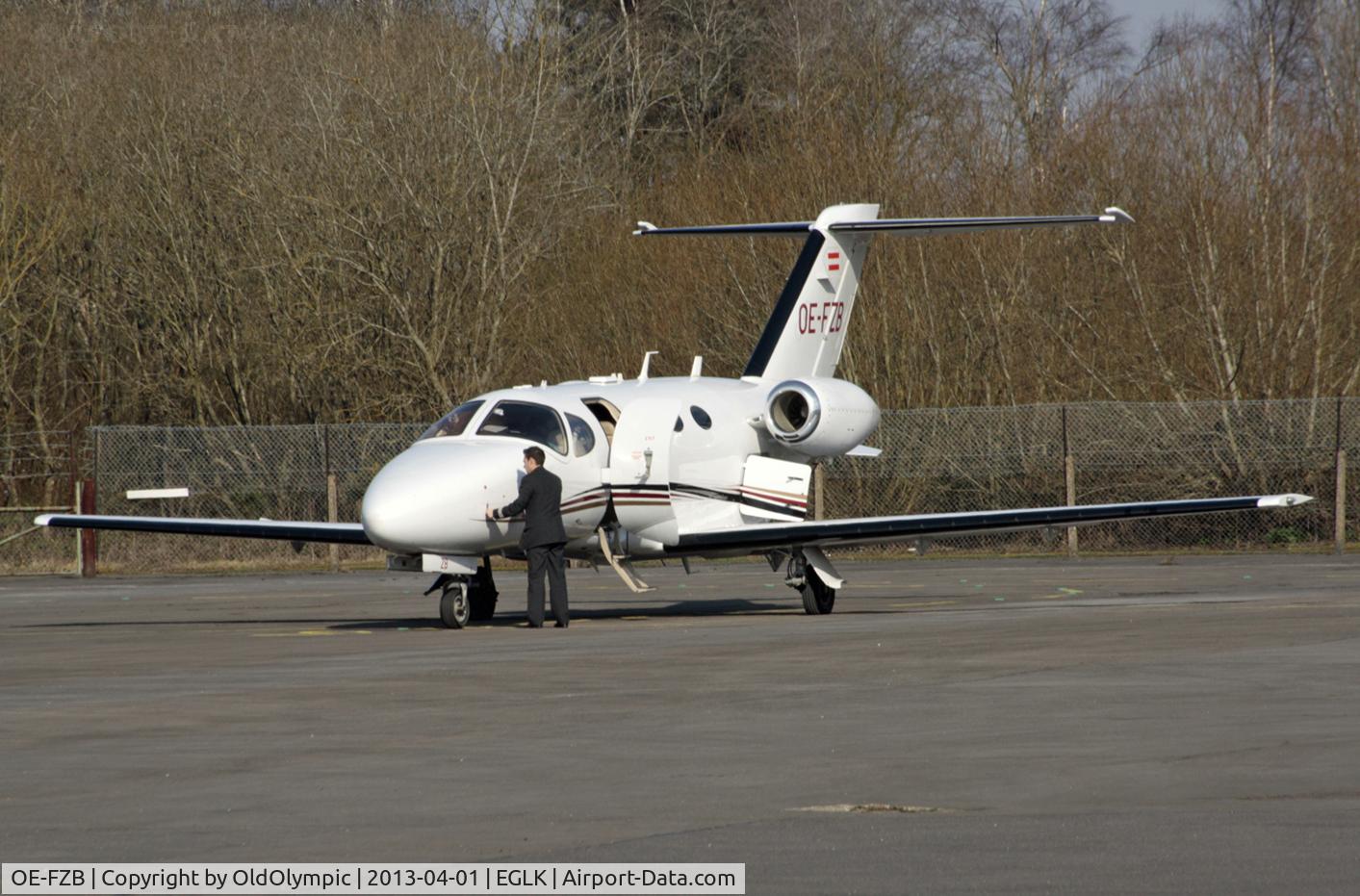 OE-FZB, 2008 Cessna 510 Citation Mustang Citation Mustang C/N 510-0145, Preparing for departure