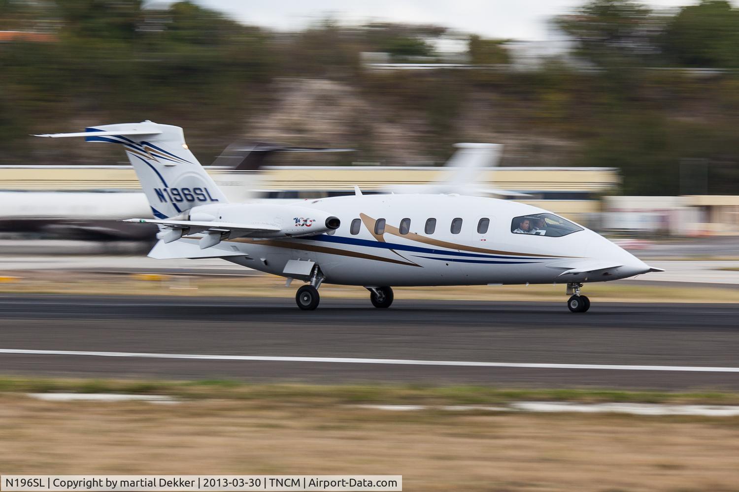 N196SL, 2011 Piaggio P-180 Avanti II C/N 1216, take off SXM