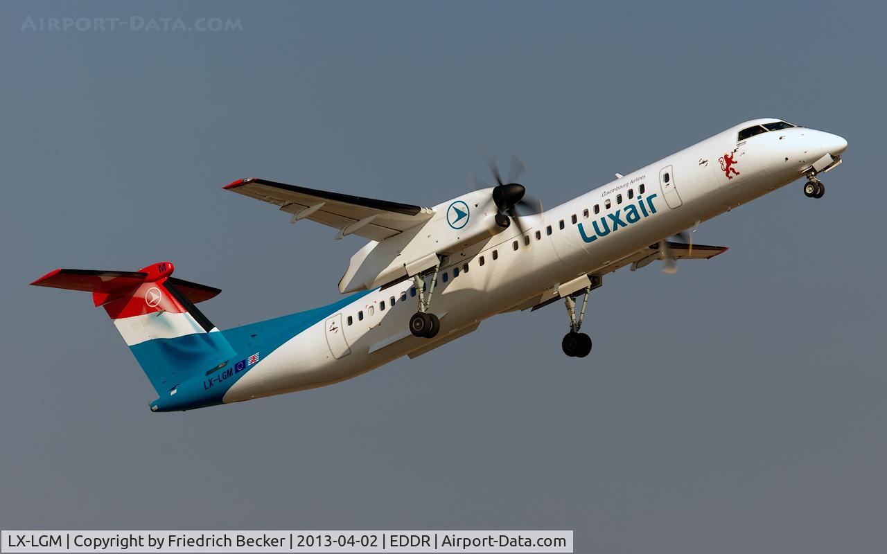 LX-LGM, 2012 De Havilland Canada DHC-8-402Q Dash 8 C/N 4425, departure to LUX via RW09