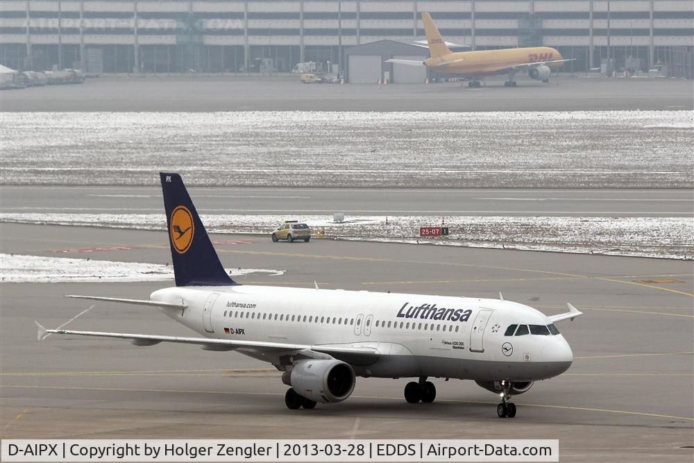 D-AIPX, 1990 Airbus A320-211 C/N 147, Arrival from HAM on way to parking position..
