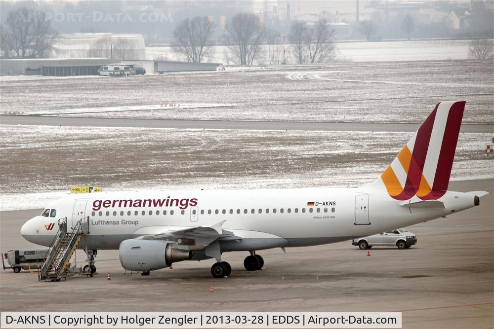 D-AKNS, 2000 Airbus A319-112 C/N 1277, Waiting for the next task....
