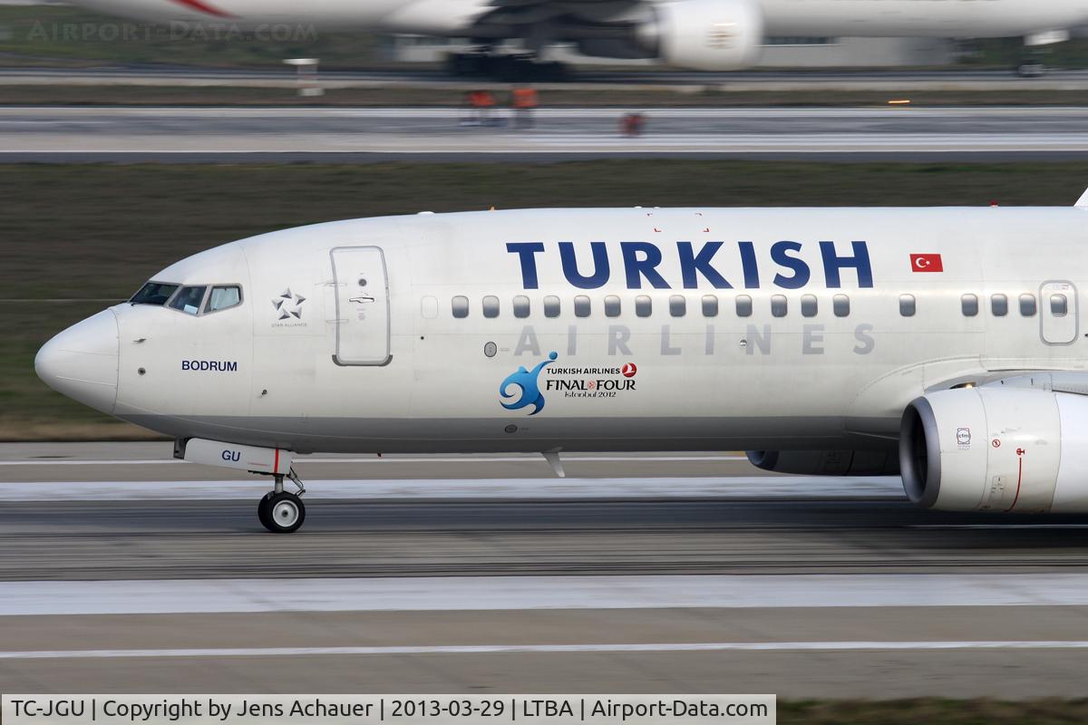 TC-JGU, 2006 Boeing 737-8F2 C/N 34418, Close-up