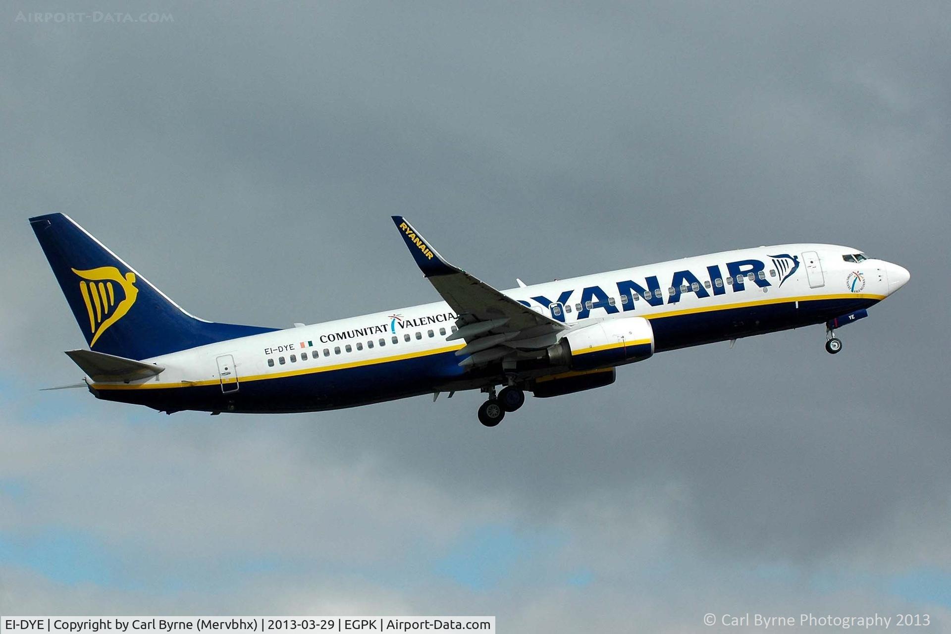 EI-DYE, 2008 Boeing 737-8AS C/N 36568, Taken from 'The Mound'.