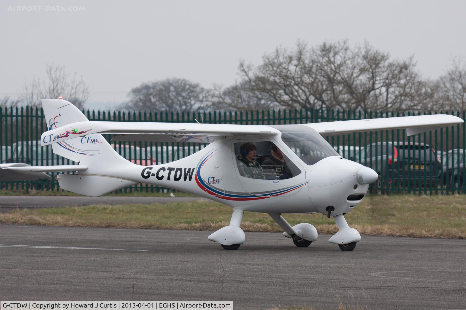 G-CTDW, 2007 Flight Design CTSW C/N 8295, At the LAA Fly-In and HMS Dipper 70th Anniversary Event. Privately owned.