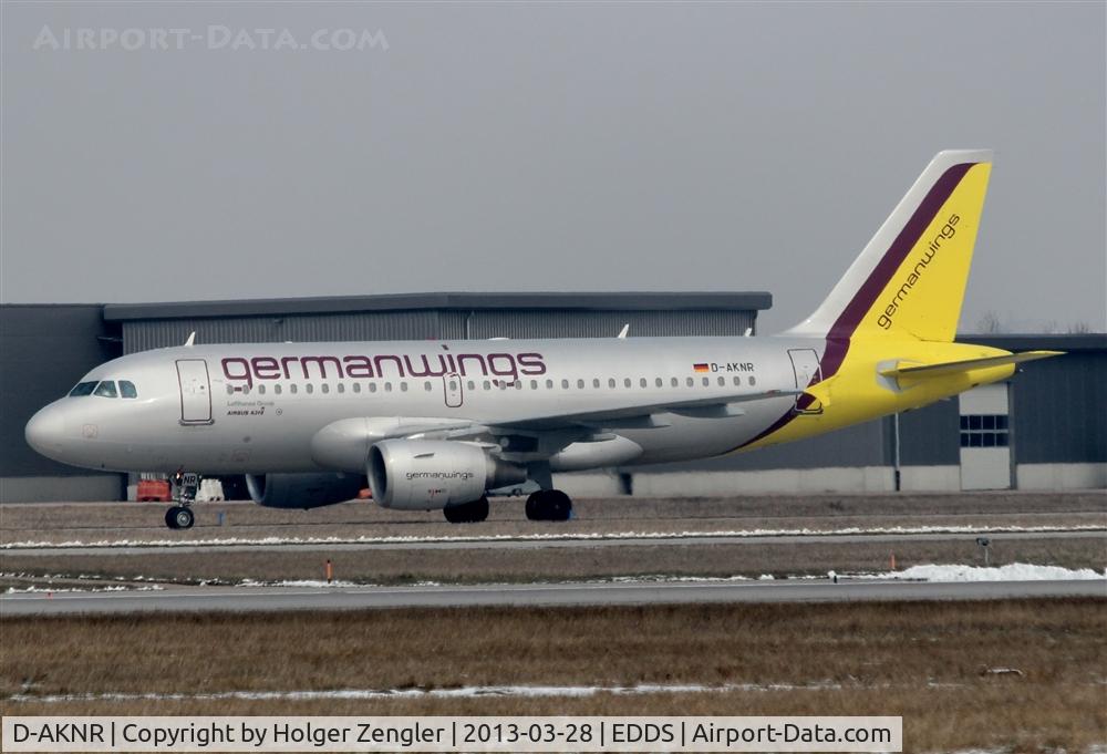 D-AKNR, 2000 Airbus A319-112 C/N 1209, On taxi to apron west...