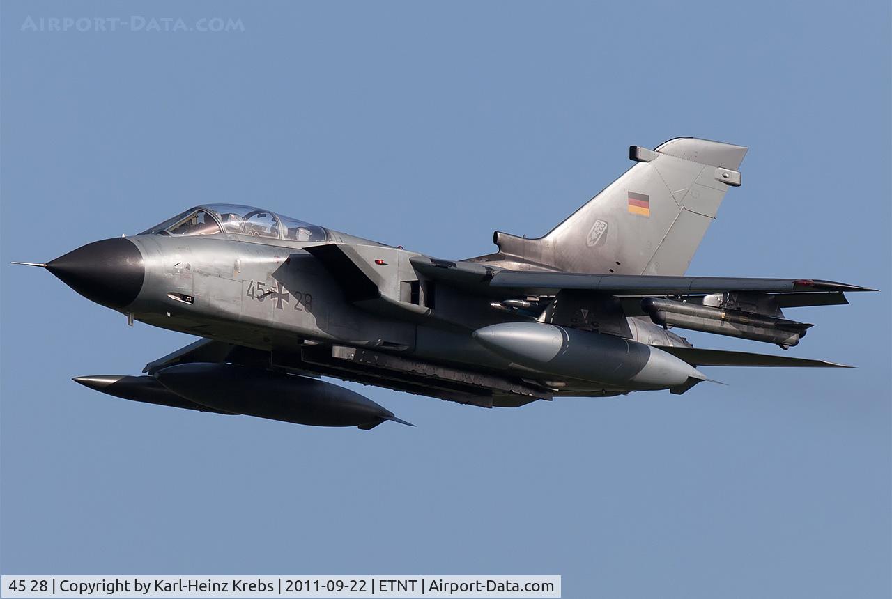 45 28, Panavia Tornado IDS C/N 572/GS176/4228, on final RW 26