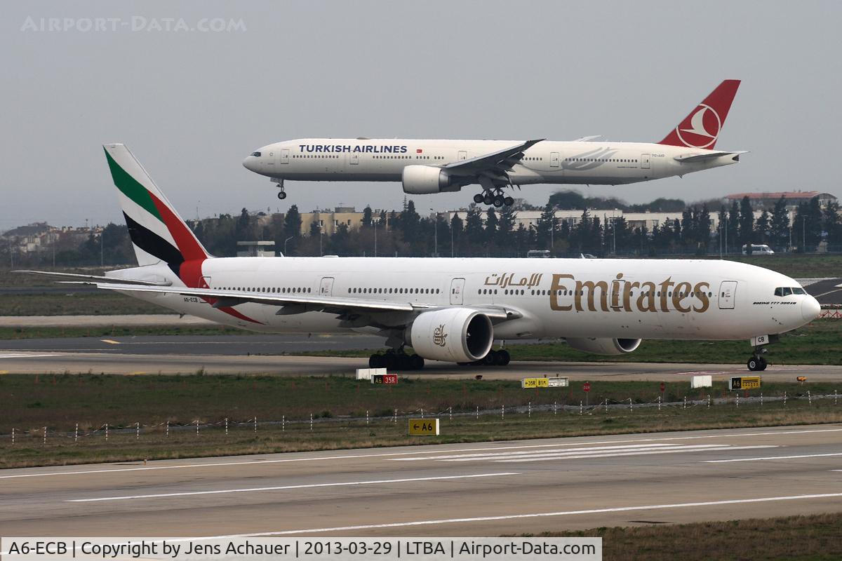 A6-ECB, 2007 Boeing 777-31H/ER C/N 32714, Line-up rwy 35L; TC-JJO is approaching rwy 05 after flight from JFK