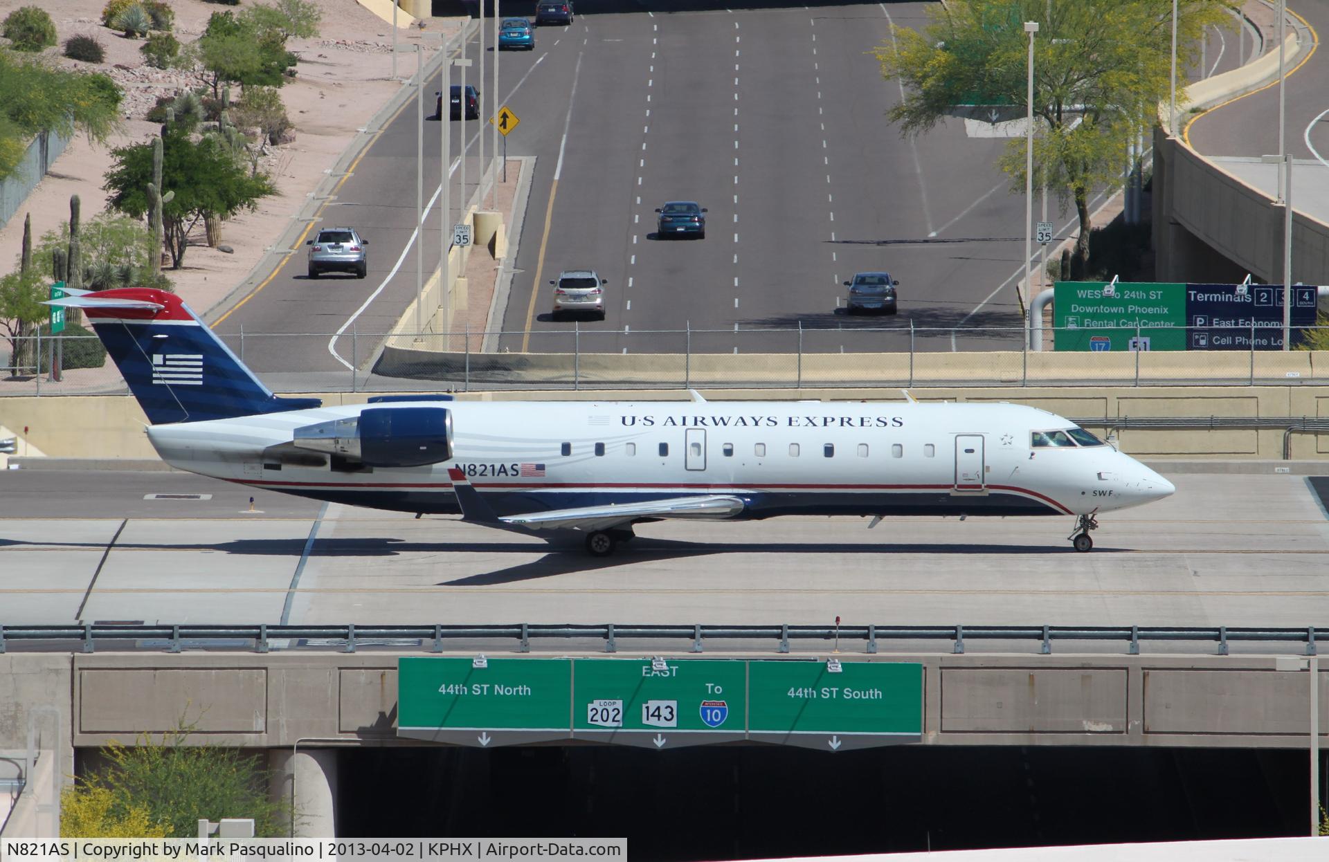 N821AS, 1997 Canadair CRJ-200LR (CL-600-2B19) C/N 7194, CL-600-2B19