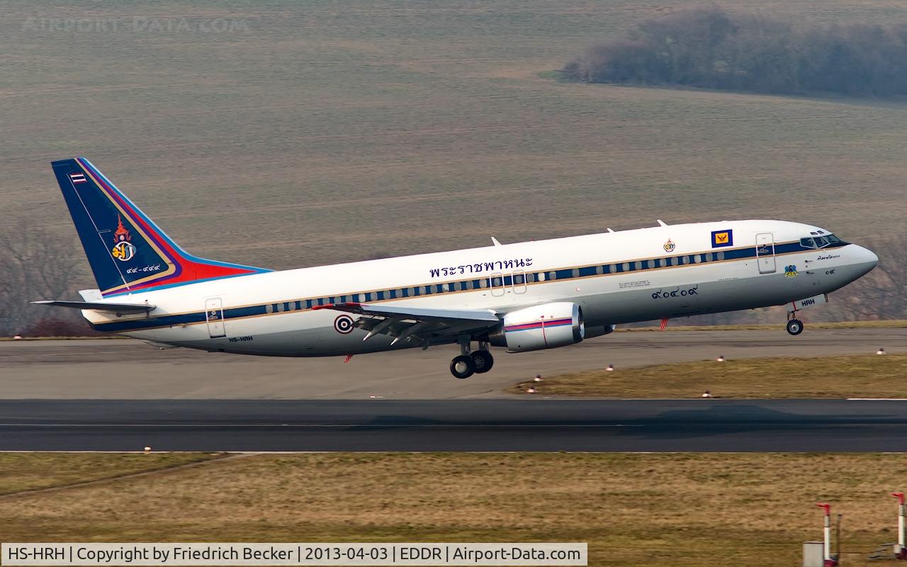 HS-HRH, 1990 Boeing 737-448 C/N 24866, The Prince of Thailand on a touch and go during a training flight from Munich.