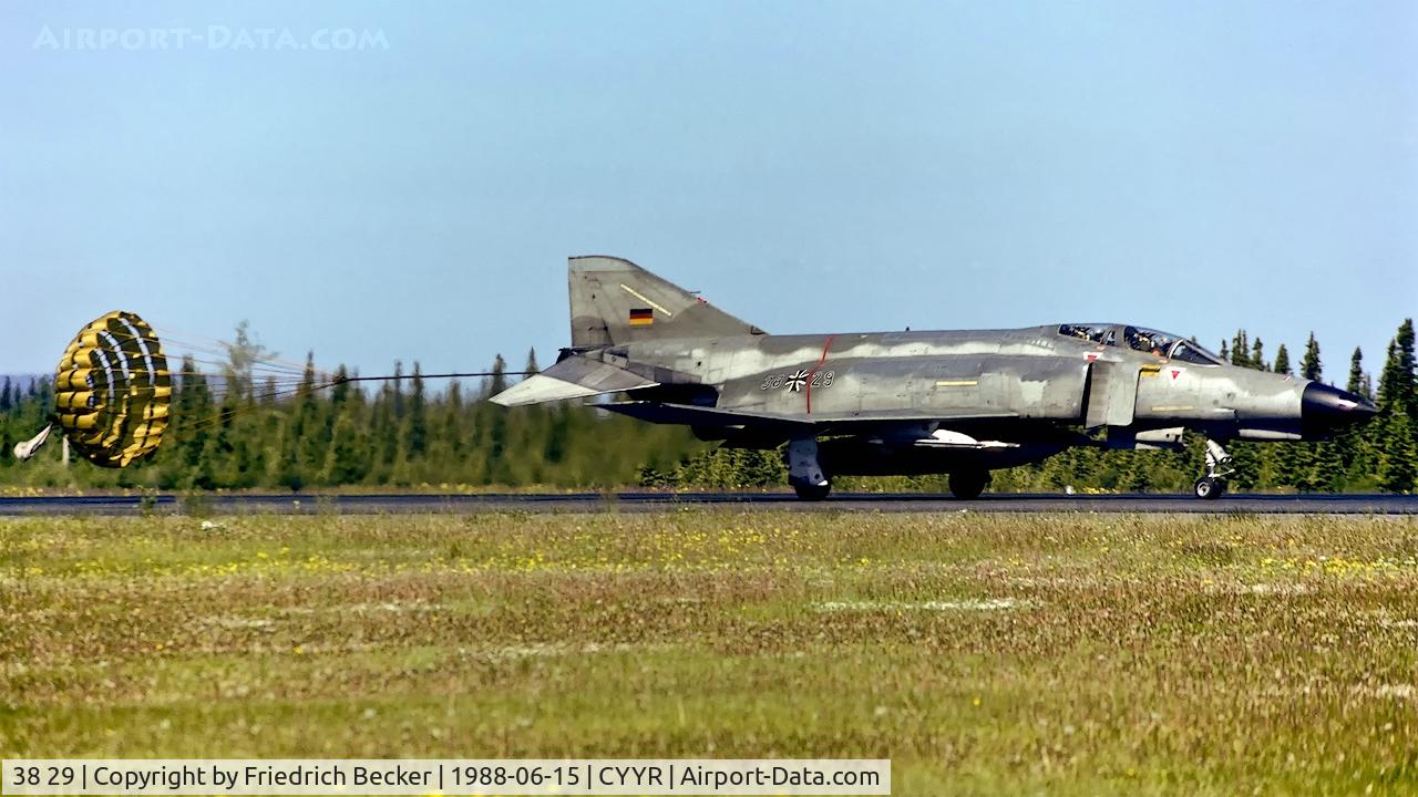 38 29, 1972 McDonnell Douglas F-4F Phantom II C/N 4691, decelerating after touchdown at CFB Goose Bay