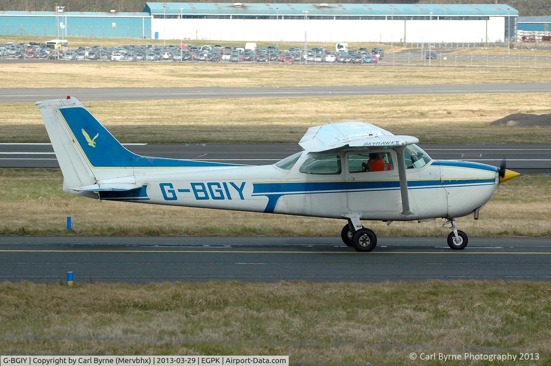 G-BGIY, 1979 Reims F172N Skyhawk C/N 1824, Taken from 'The Mound'.