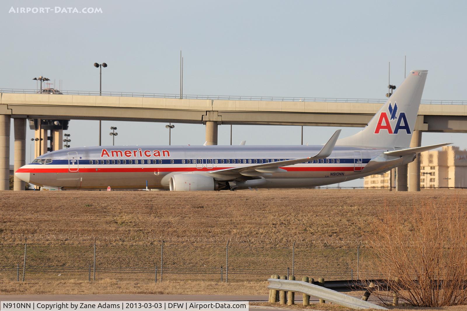N910NN, 2012 Boeing 737-823 C/N 31160, American Airlines at DFW Airport