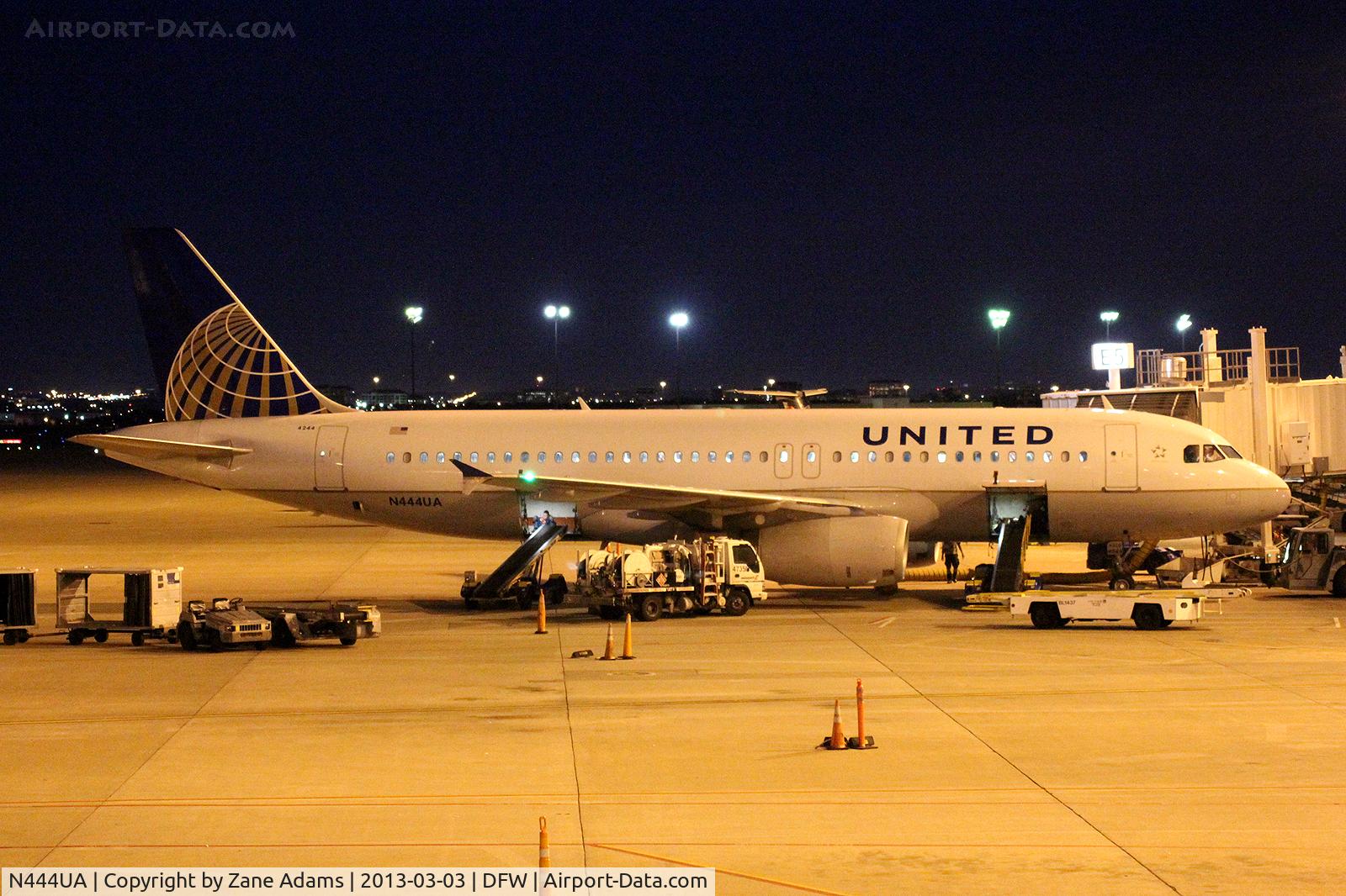 N444UA, 1998 Airbus A320-232 C/N 824, United Airlines at DFW Airport