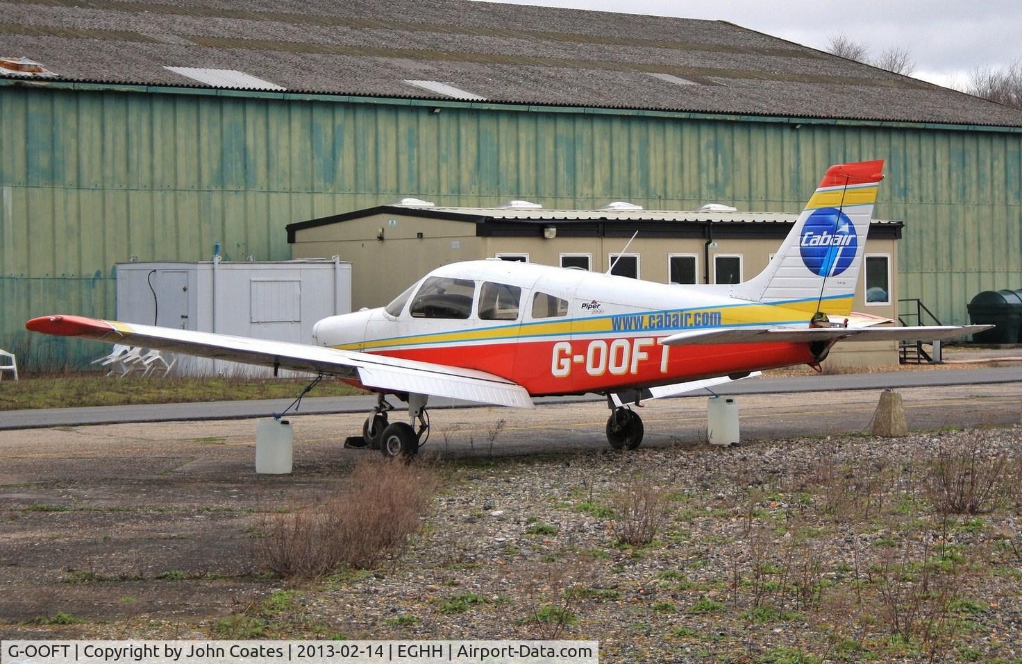 G-OOFT, 2000 Piper PA-28-161 C/N 2842083, At DS Worldwide after being roaded from Elstree